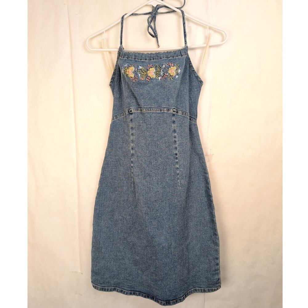 Vintage Moda International embroidered floral denim halter dress Size 6 90s Boho